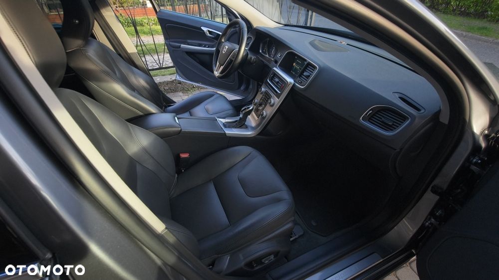 Volvo S60 - 1