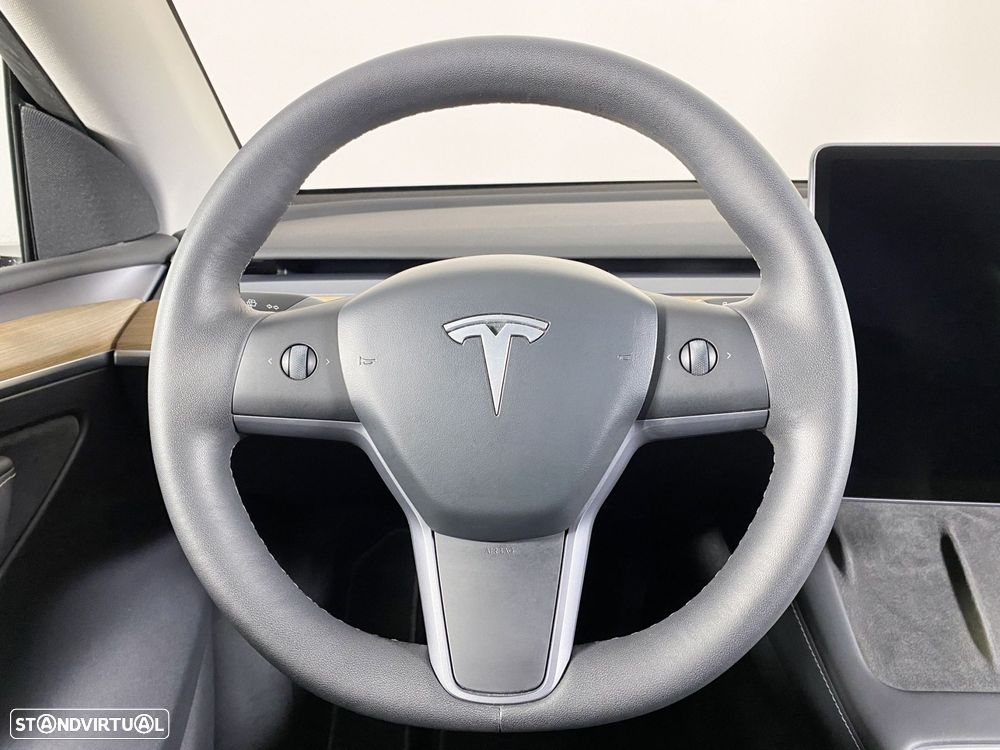 Tesla Model Y Long Range Tração Integral — fotografia 10