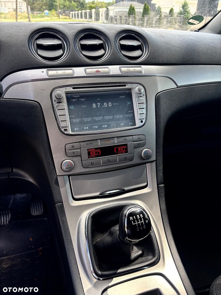 Ford Galaxy 2.0 TDCi DPF Titanium - 13