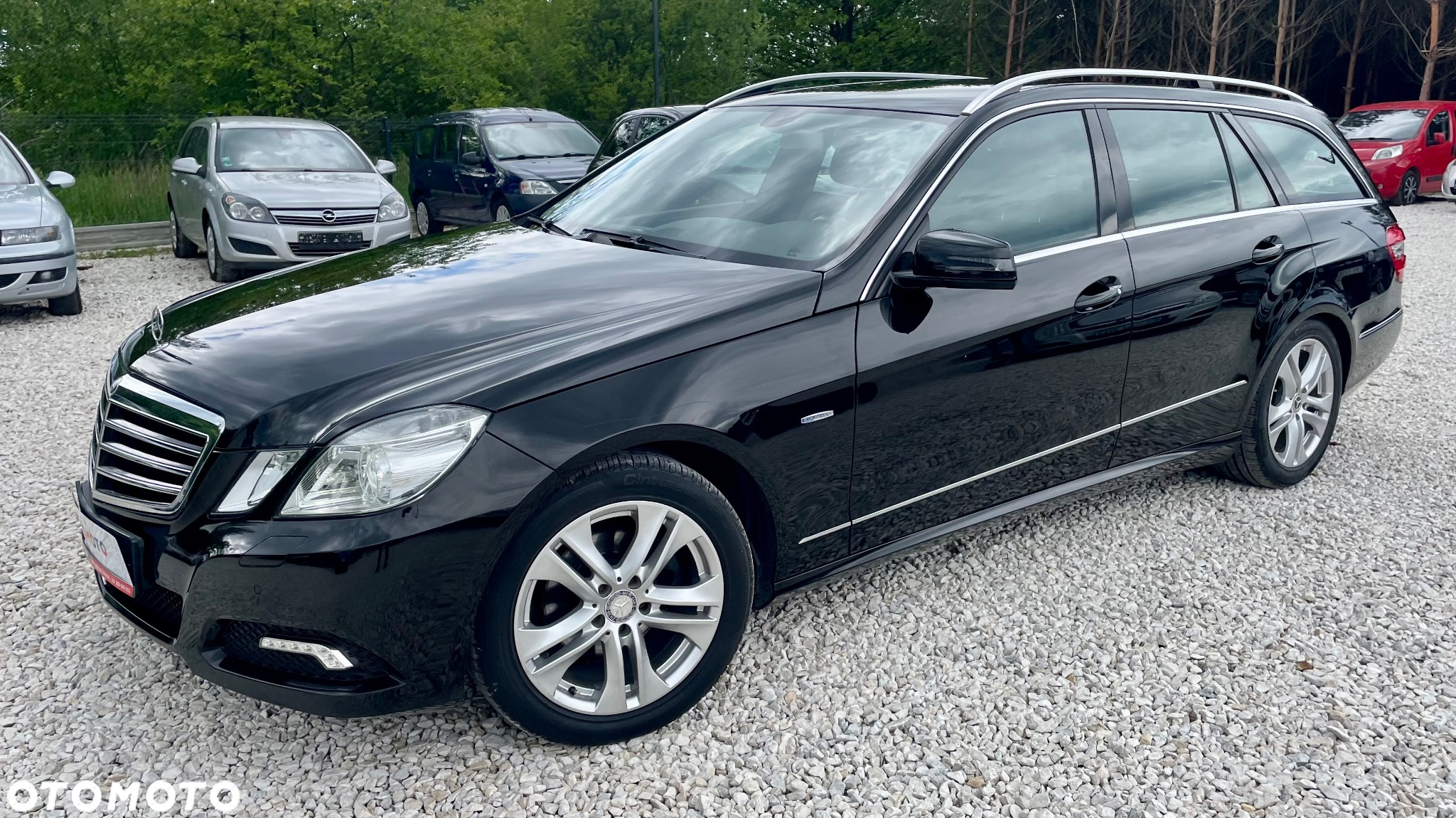 Mercedes-Benz Klasa E 200 CGI BlueEffICIENCY Avantgarde - 5