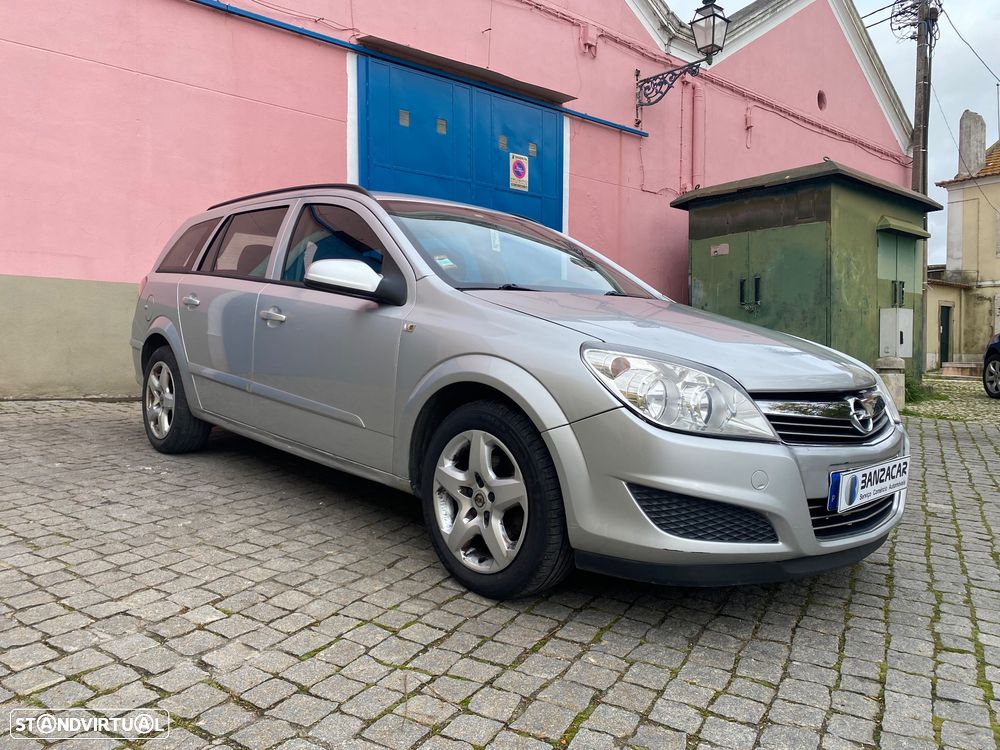 Opel Astra Caravan - 4