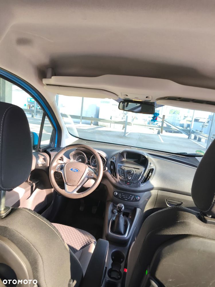 Ford Tourneo Courier 1.0 EcoBoost Titanium - 22