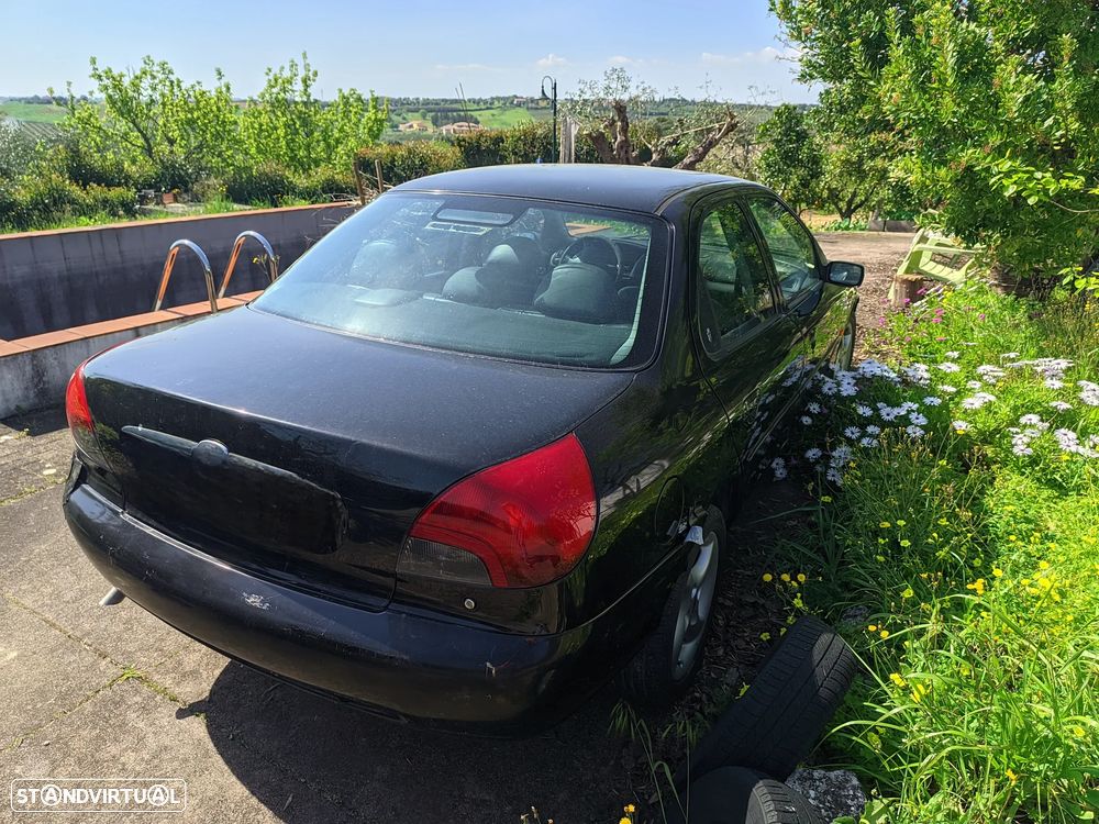 Ford Mondeo 2.0i Ghia - 5
