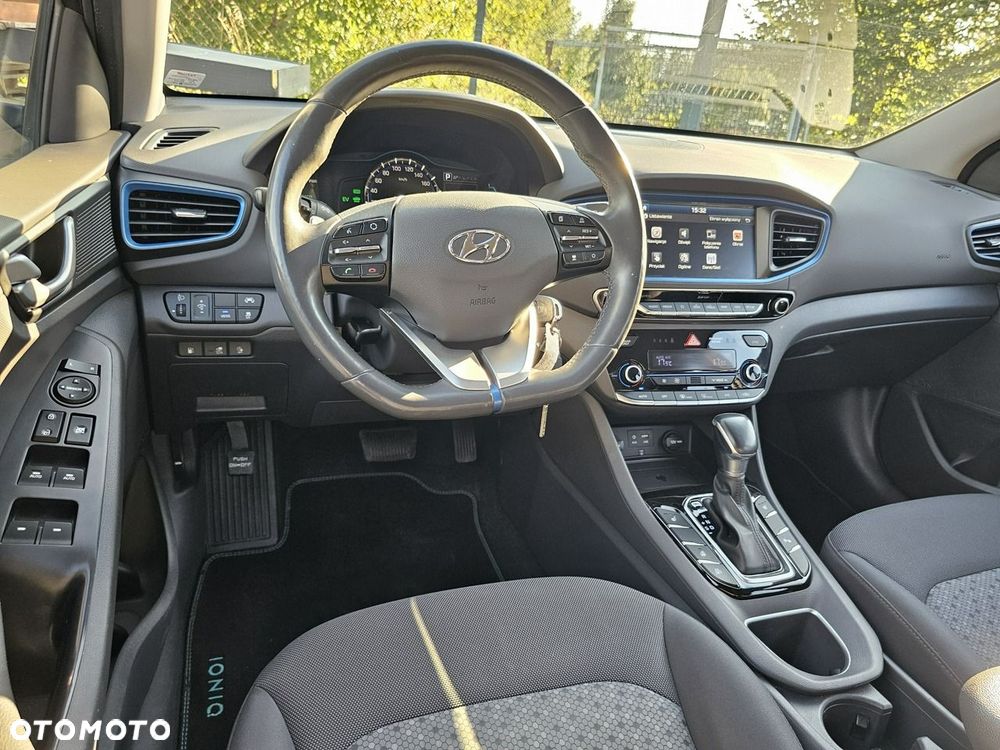 Hyundai IONIQ plug-in hybrid Premium - 22