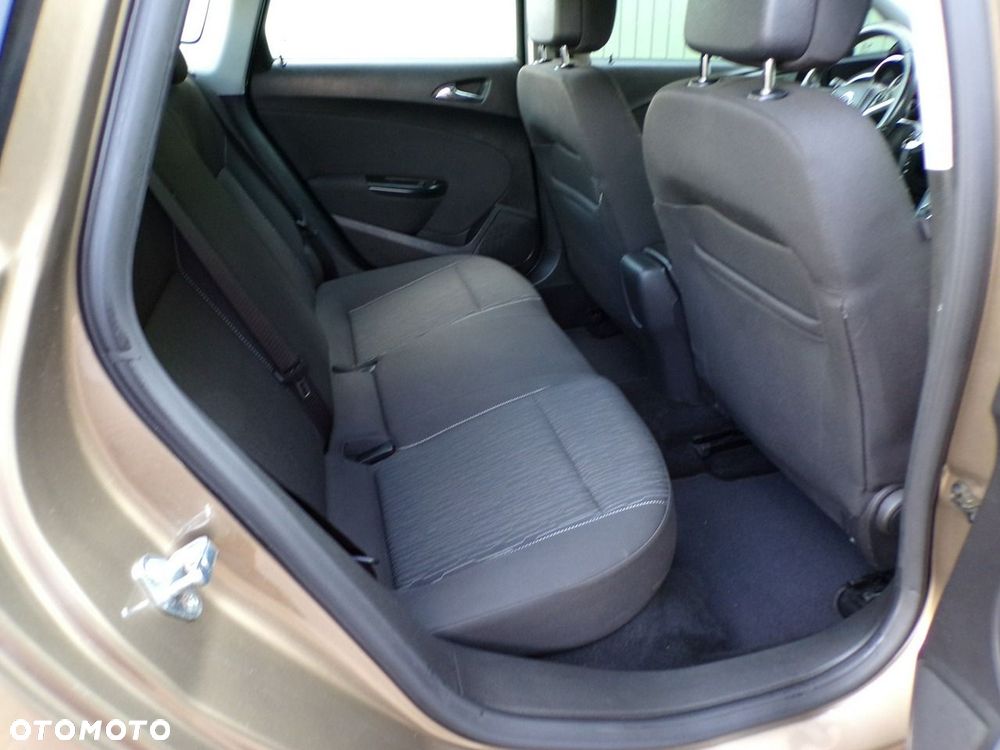 Opel Astra - 34