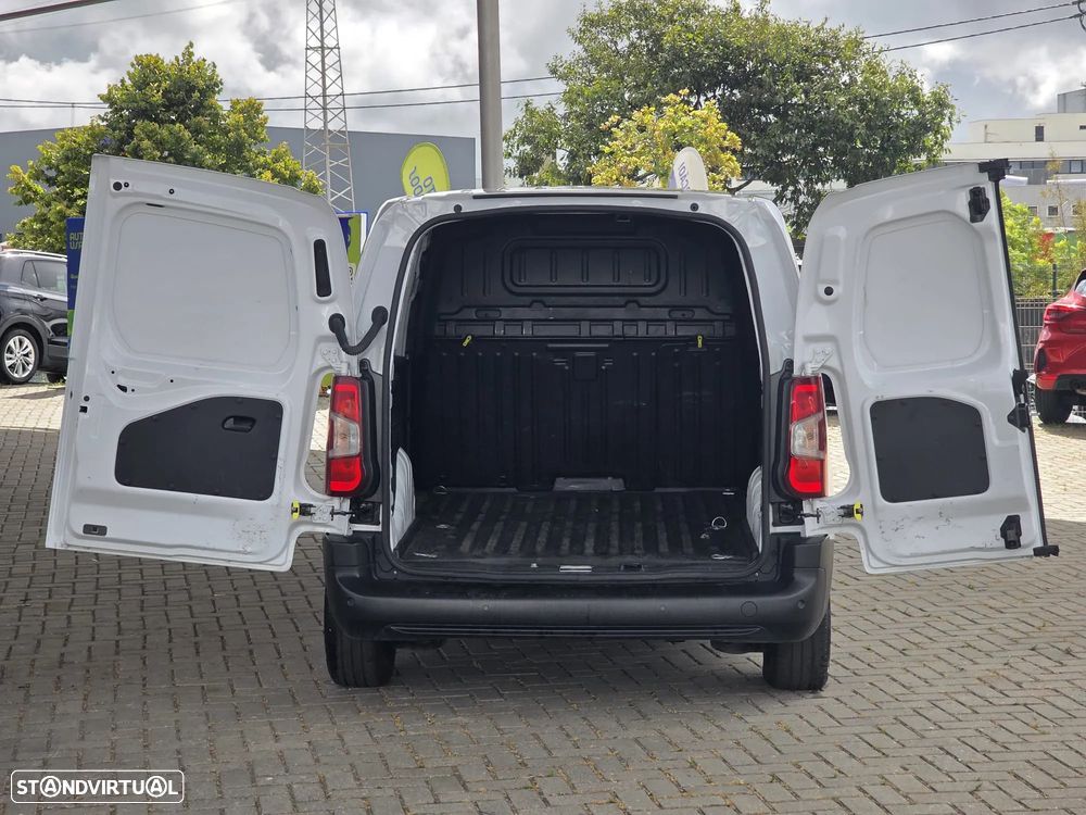 Fiat DOBLO CARGO BLUEHDI 3L CURTA - 9