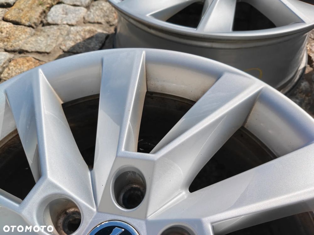 Felgi Aluminiowe 17 Skoda Superb 5x112 ET40 Seat Audi VW 3V0601025C - 24