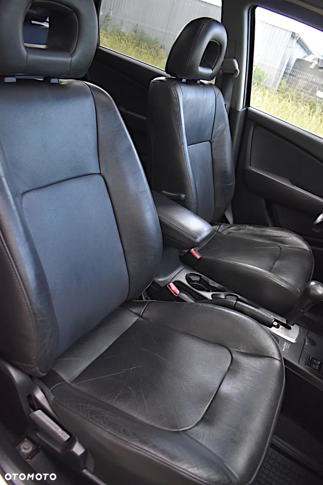 Mitsubishi Outlander 2.4 4WD Automatik Intense - 31