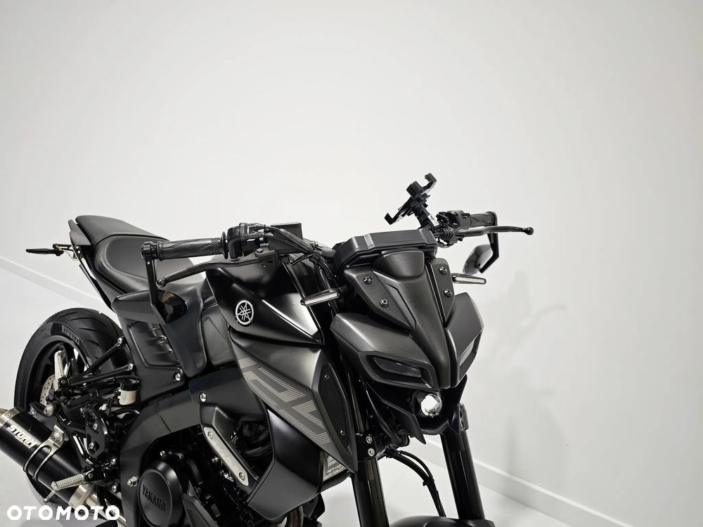 Yamaha MT - 9