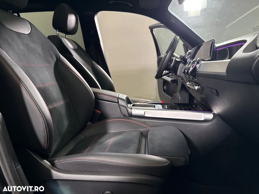 Mercedes-Benz GLB - 12