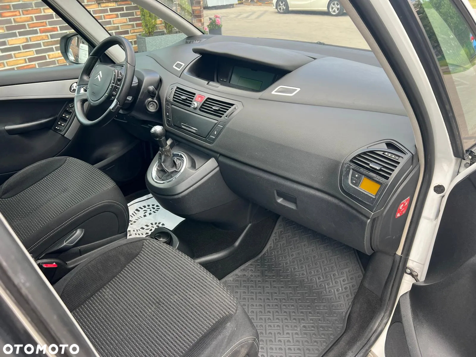 Citroën C4 Picasso 1.6 HDi FAP Confort - 11