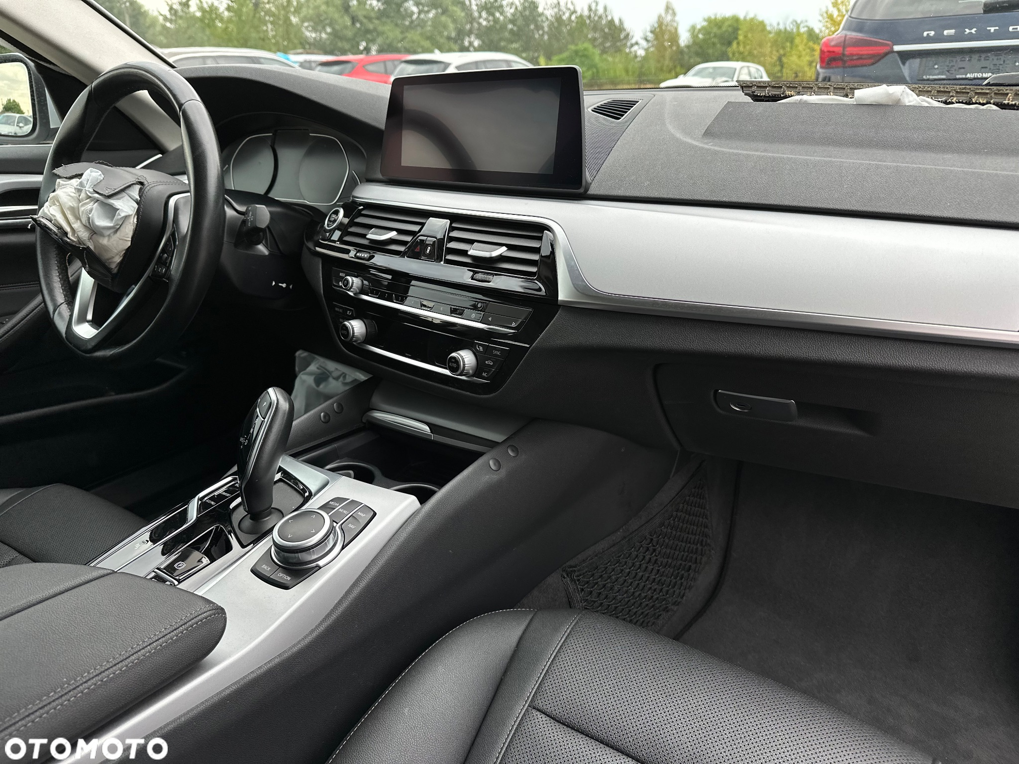 BMW Seria 5 530d xDrive Touring Luxury Line - 14