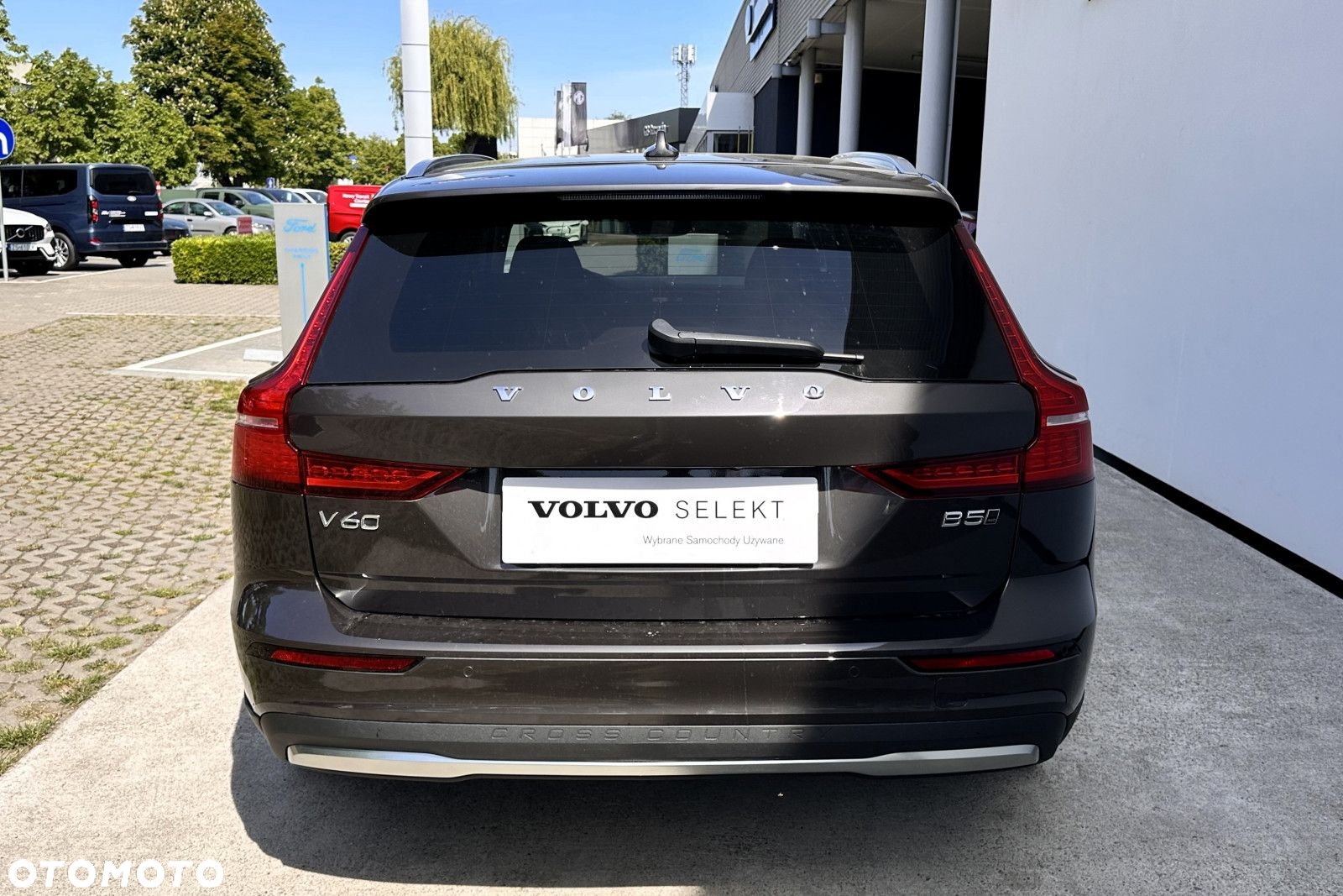 Volvo V60 Cross Country - 8