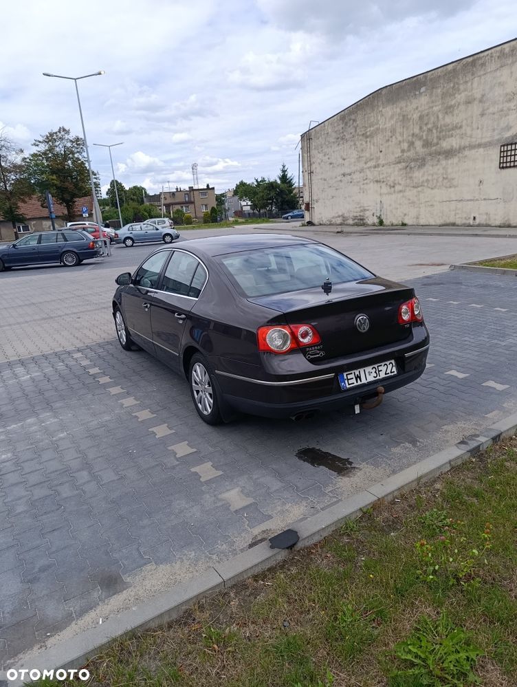 Volkswagen Passat - 3