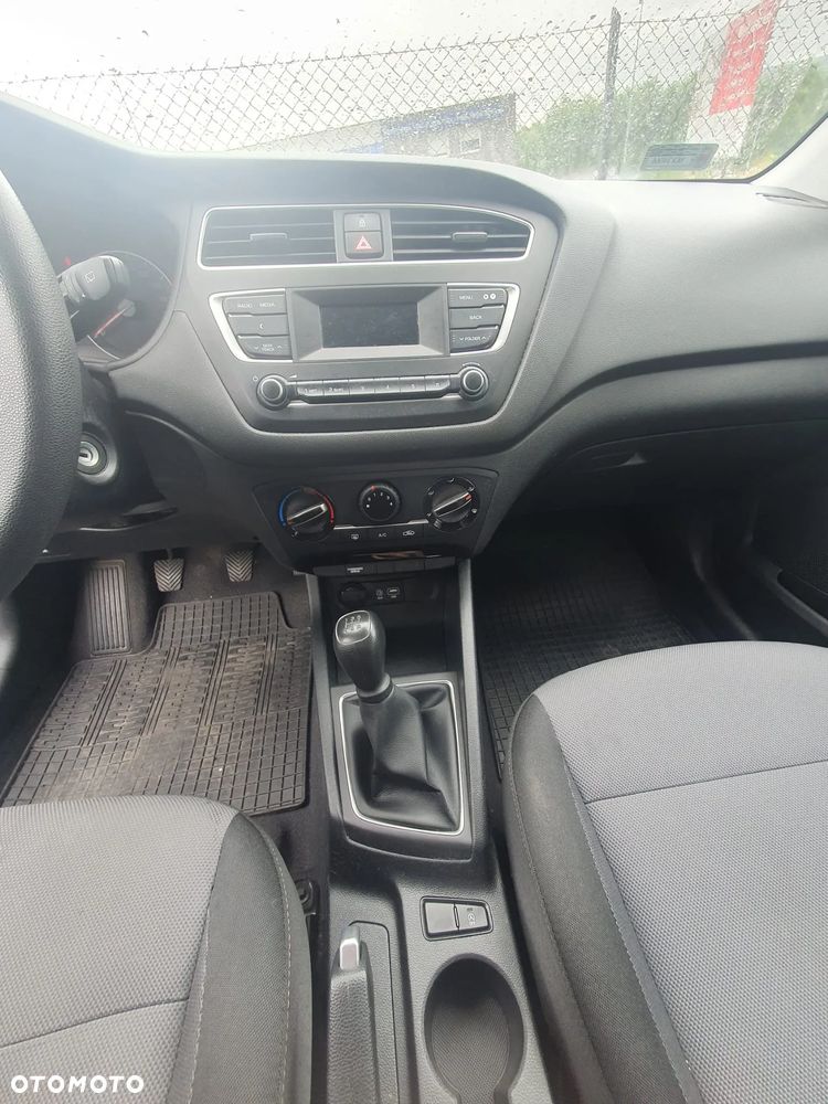 Hyundai i20 1.2 BlueDrive Go - 10