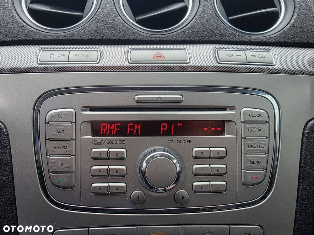 Ford Galaxy 2.0 FF Trend - 16