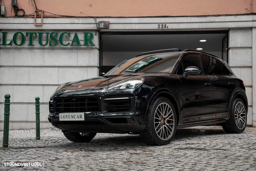 Porsche Cayenne Standard - 1