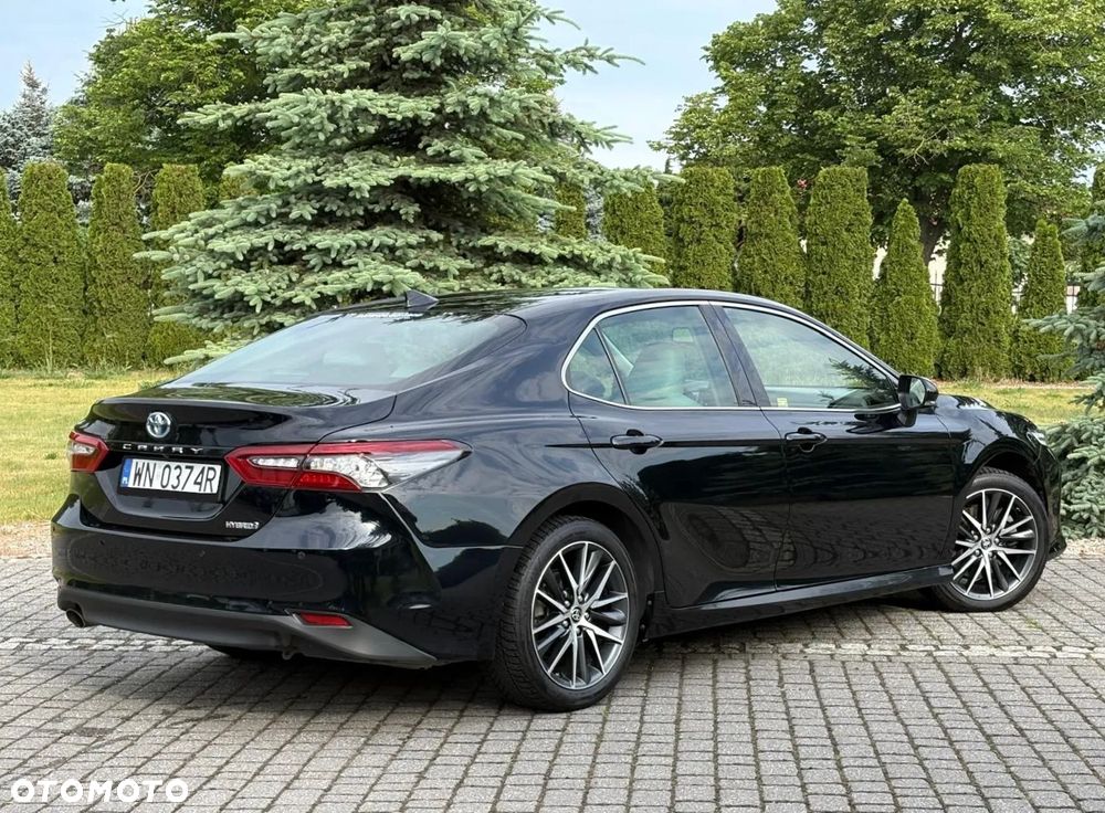 Toyota Camry 2.5 Hybrid Executive CVT - 6