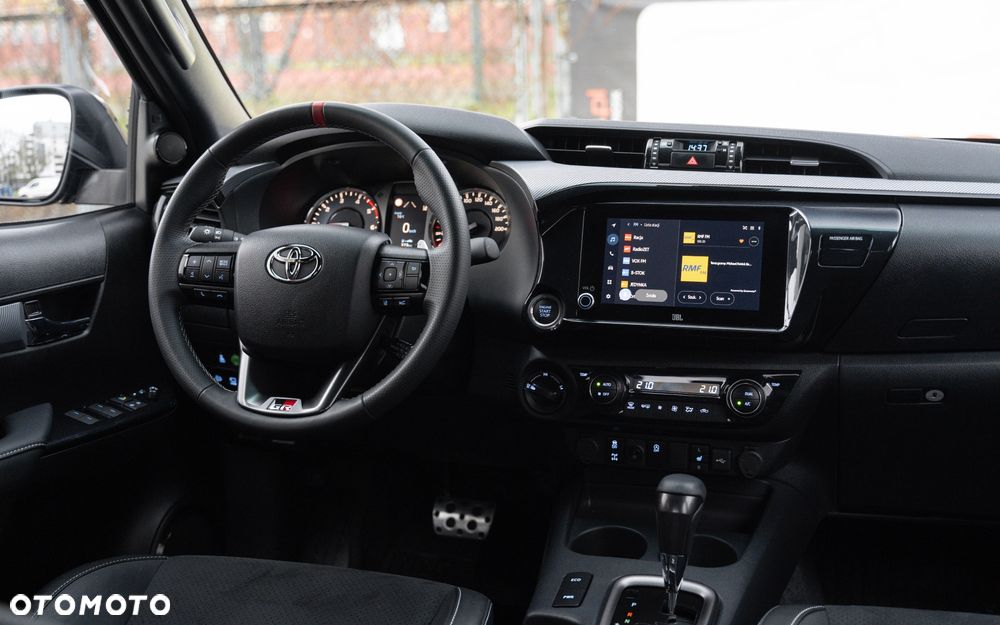 Toyota Hilux 2.8 D-4D Double Cab GR Sport II 4x4 - 19