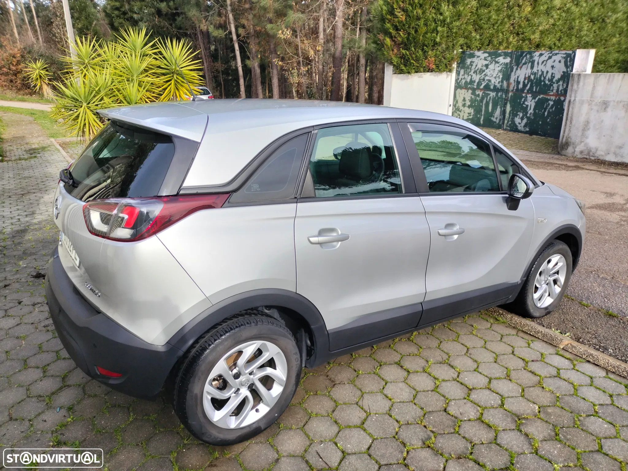 Opel Crossland X - 11