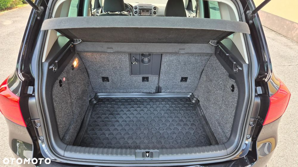 Volkswagen Tiguan 2.0 TDI DPF BlueMotion Technology Sport & Style - 14
