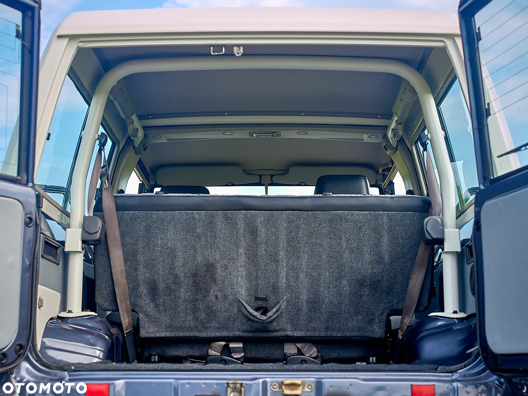 Toyota Land Cruiser LJ73 Turbo - 18