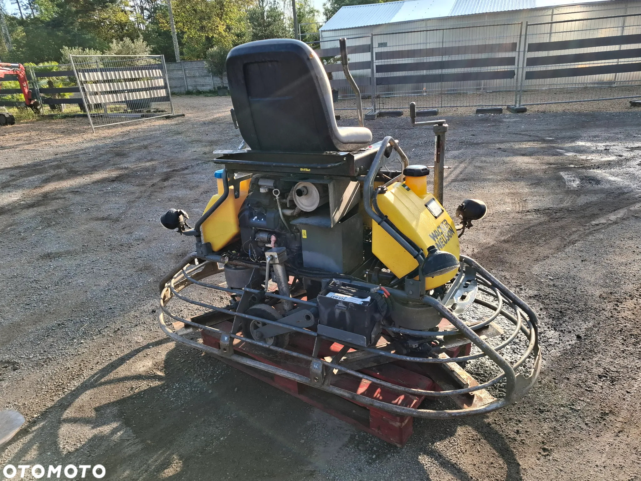Zacieraczka samojezdna wacker - 5