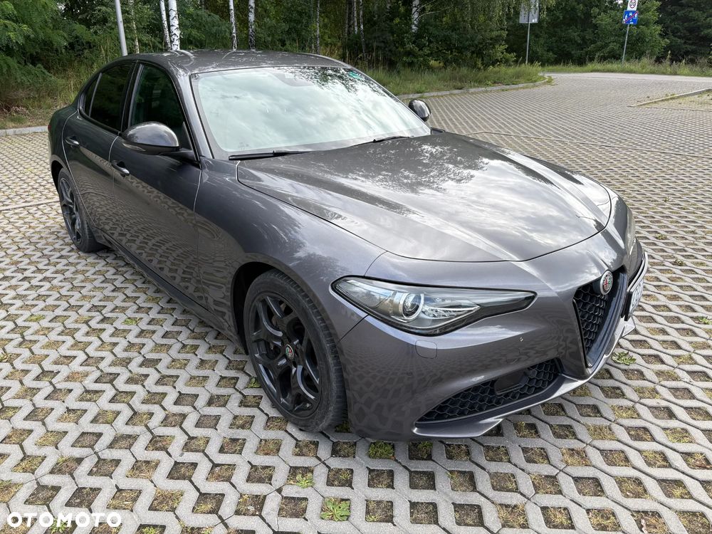 Alfa Romeo Giulia 2.2 AT8 Super - 3