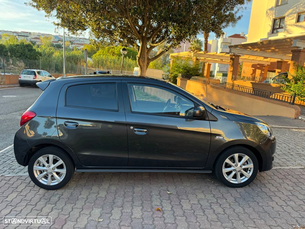 Mitsubishi Space Star 1.2 Intense CVT - 2