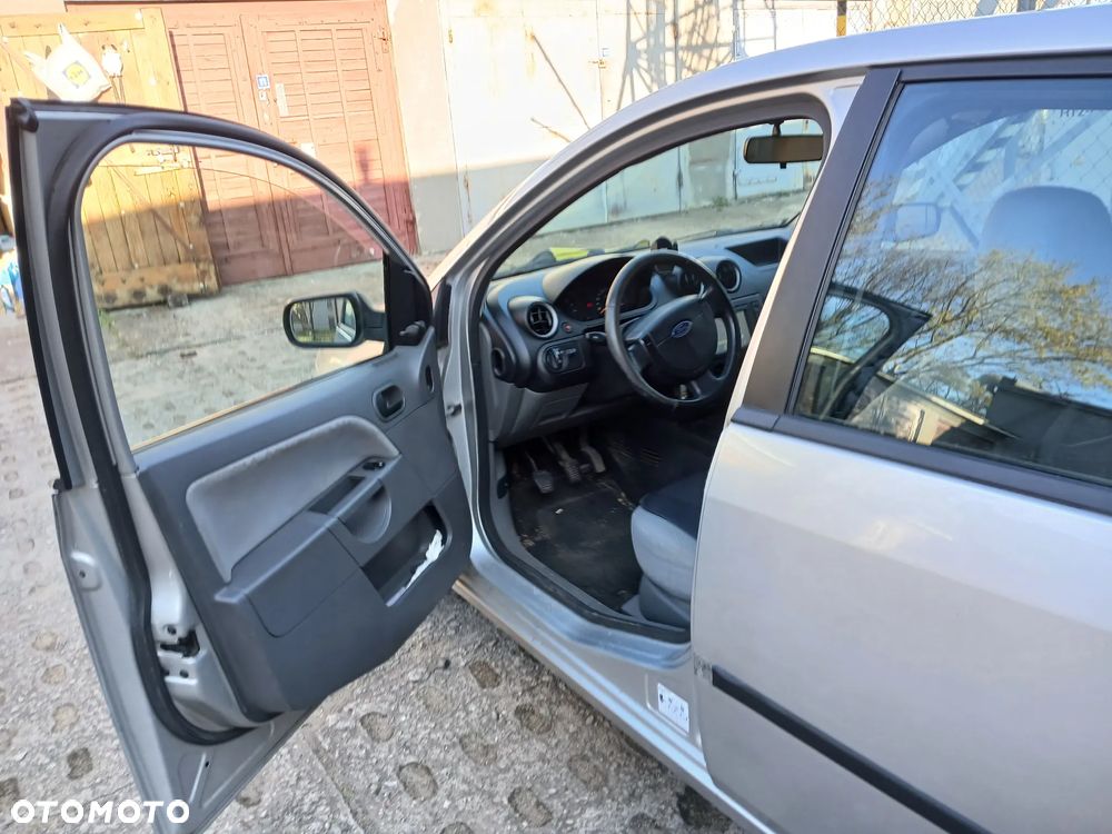Ford Fiesta 1.3 - 12