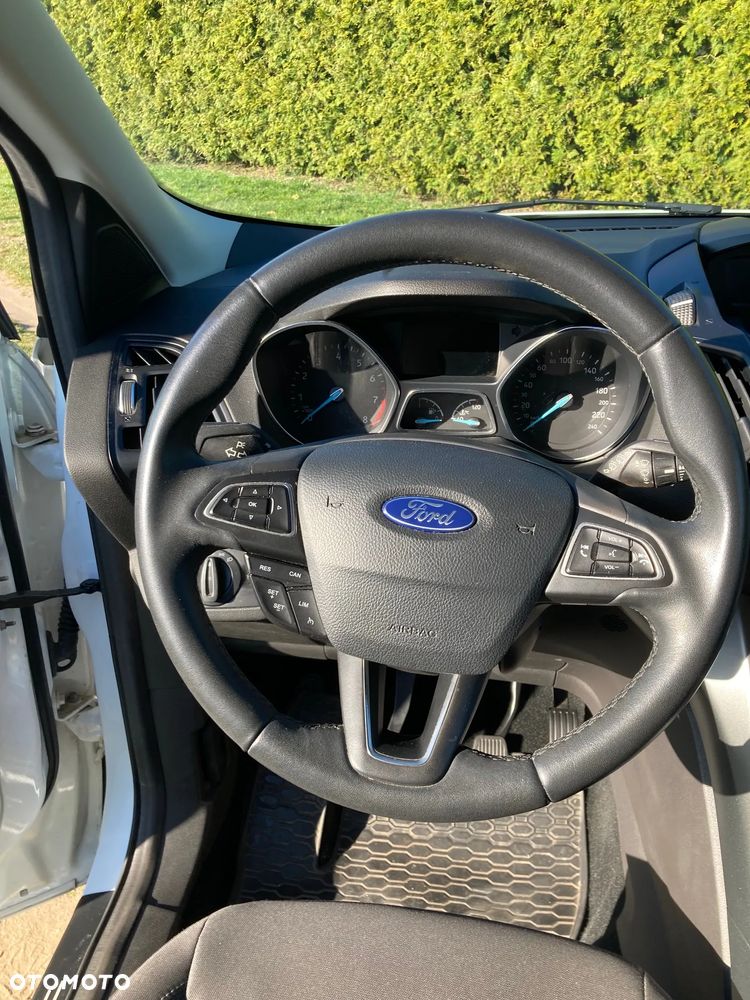 Ford Kuga 1.5 EcoBoost 2x4 Trend - 14