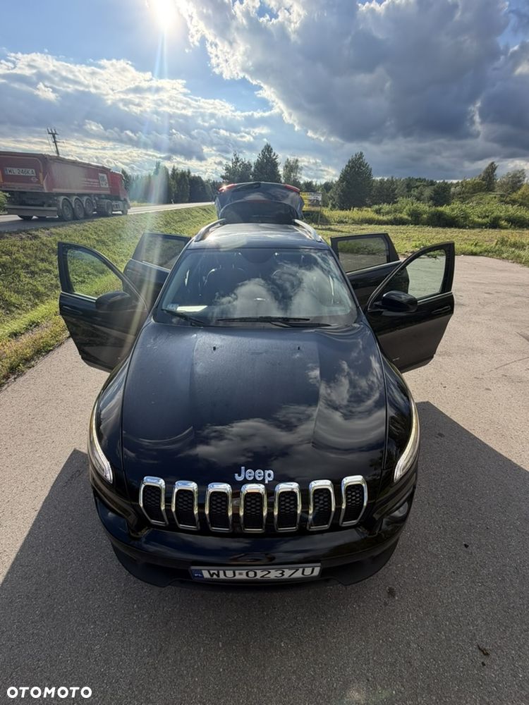 Jeep Cherokee - 3