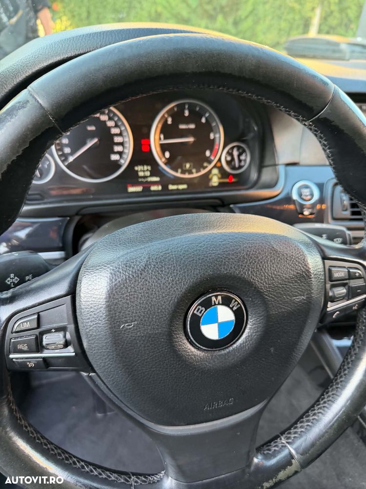 BMW Seria 5 525d Aut. - 7