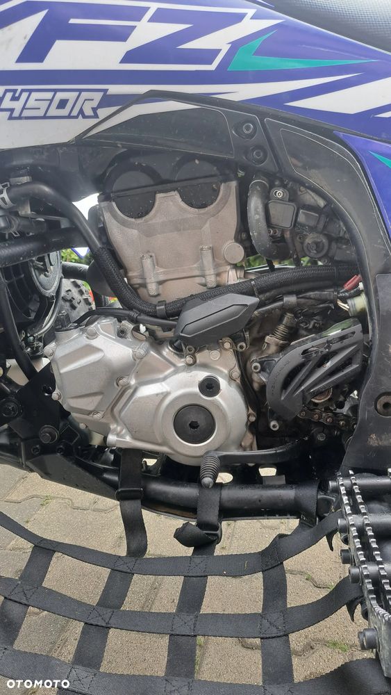 Yamaha YFZ - 12