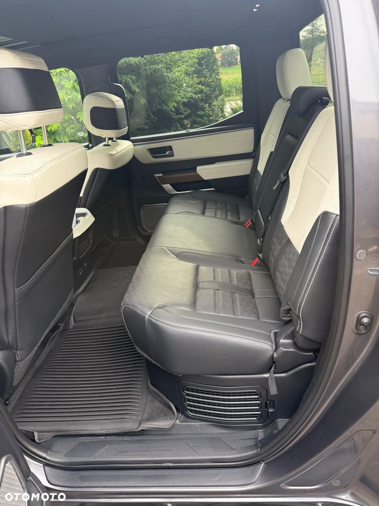 Toyota Tundra - 34