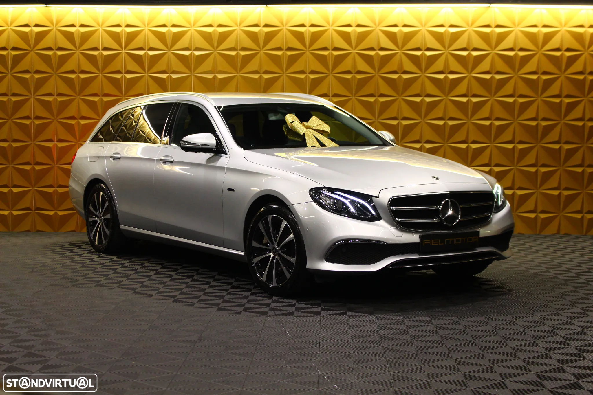 Mercedes-Benz E 300 de Exclusive Line - 4