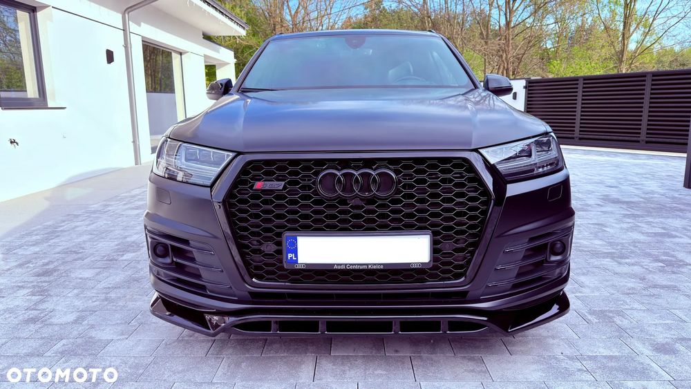 Audi Q7 - 1