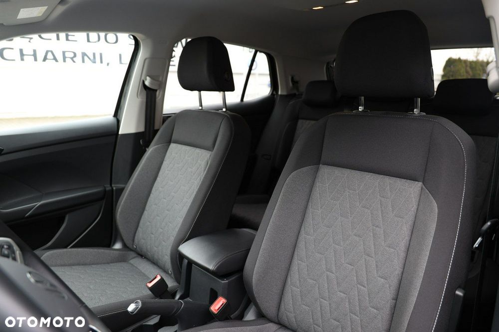 Volkswagen T-Cross - 16