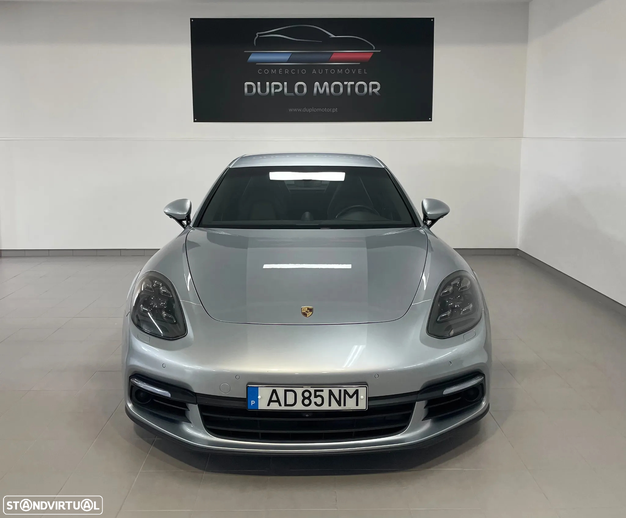 Porsche Panamera 4 E-Hybrid - 3