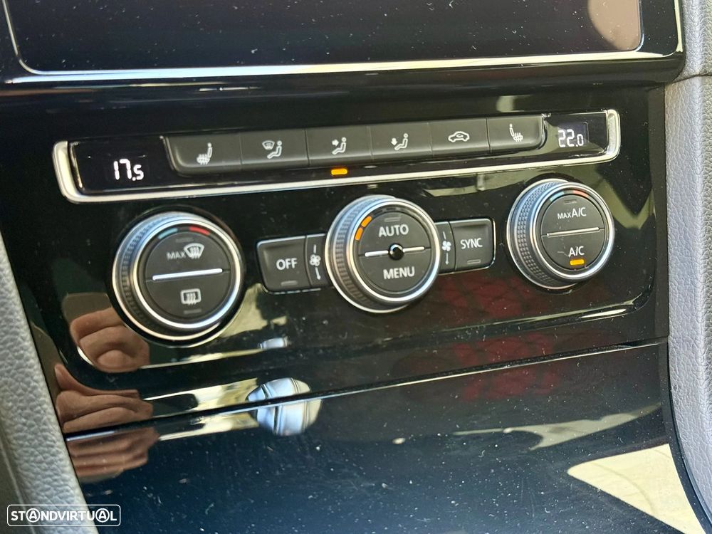 VW Golf GTI TCR 2.0 TSI OPF DSG - 25