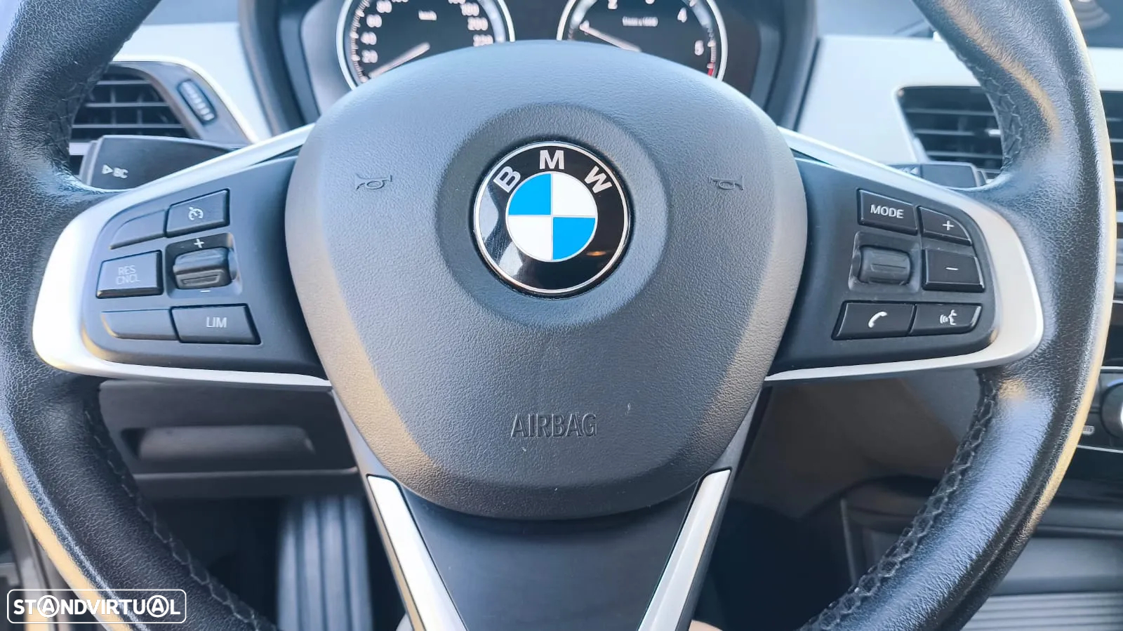 BMW X1 16 d sDrive Auto xLine - 11
