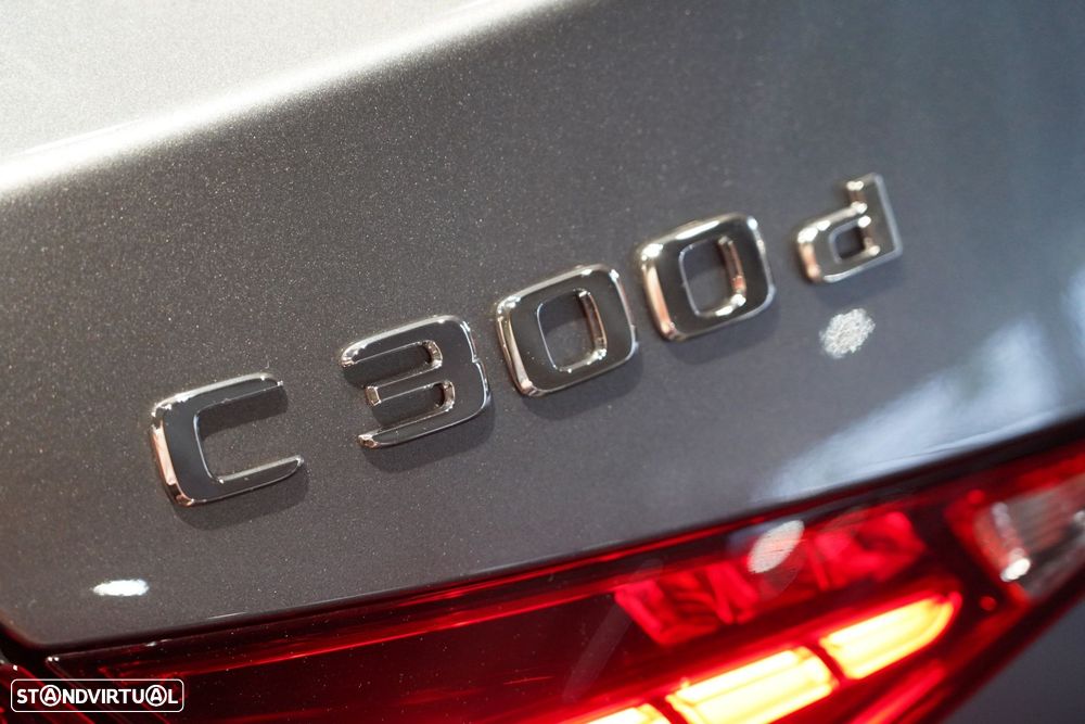 Mercedes-Benz C 300 d AMG Line - 37