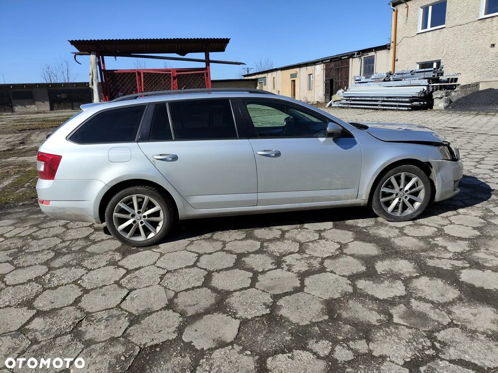 Skoda Octavia 2.0 TDI SCR Style DSG - 6