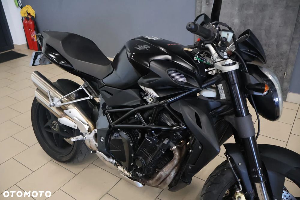 MV AGUSTA Brutale - 10