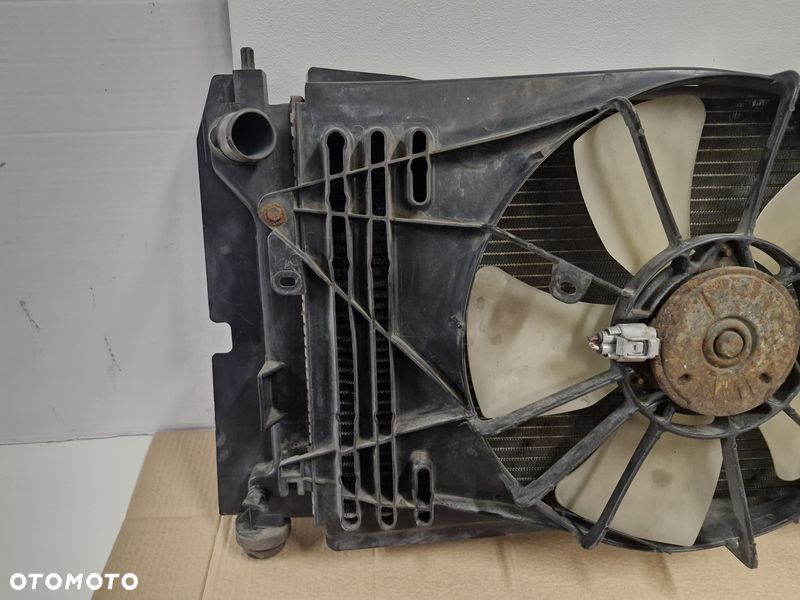 TOYOTA COROLLA VERSO 1 I 1.8 VVTI WENTYLATOR CHŁODNICA WODY KOMPLET - 7