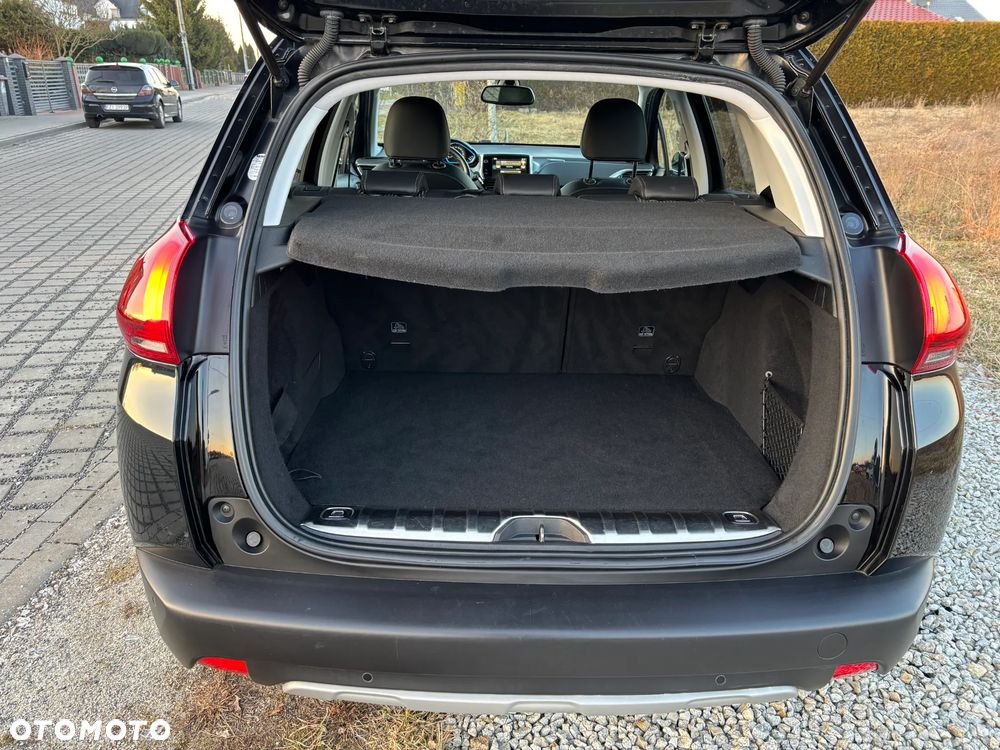 Peugeot 2008 1.6 BlueHDi Allure - 16