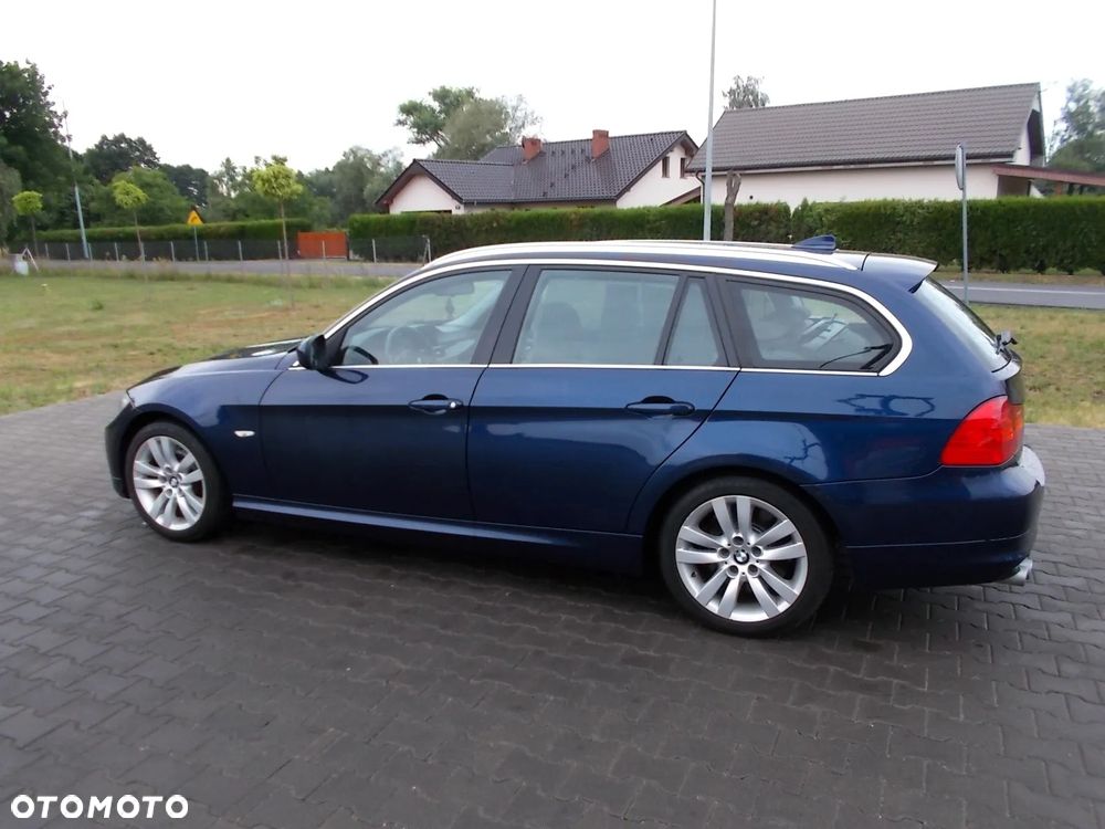 BMW Seria 3 325d DPF Edition Exclusive - 4