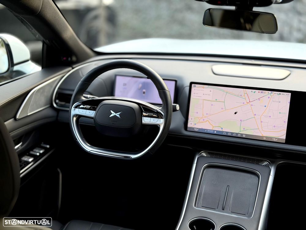 Xpeng G9 98 kWh Long Range - 4