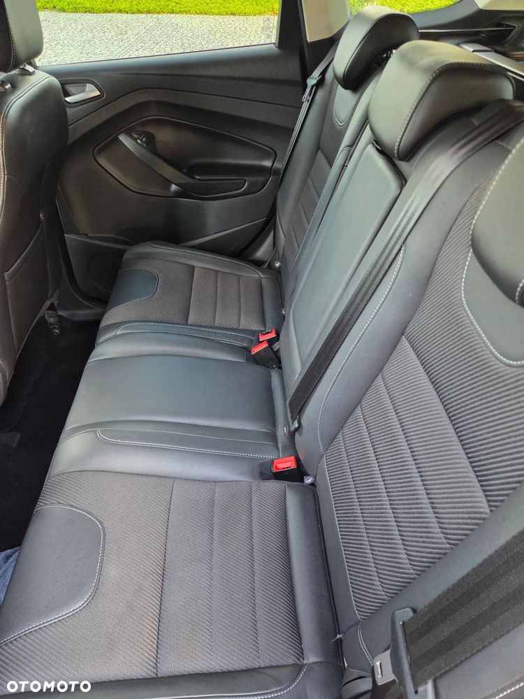 Ford Kuga 2.0 TDCi 4x4 Titanium - 13