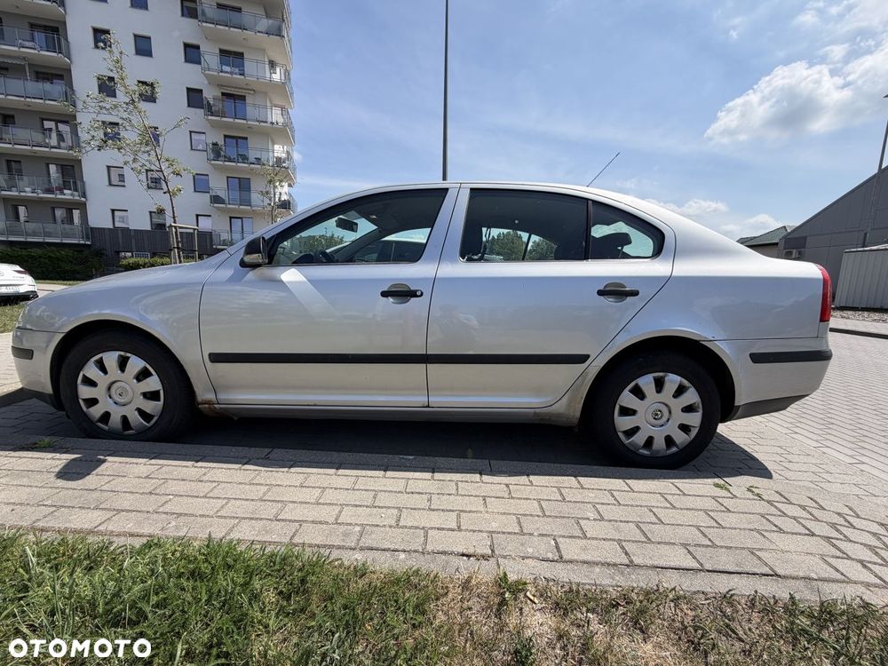 Skoda Octavia 1.6 Classic - 10